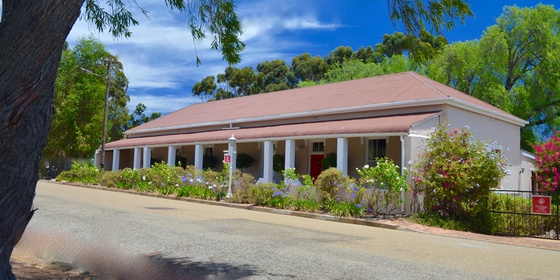 Darling Lodge Guest House